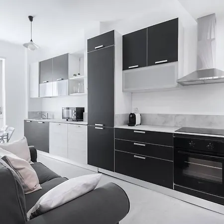Easylife - Beautiful In Porta Romana شقة